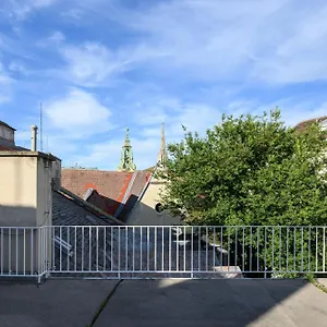 Palais Palffy Suits Viena