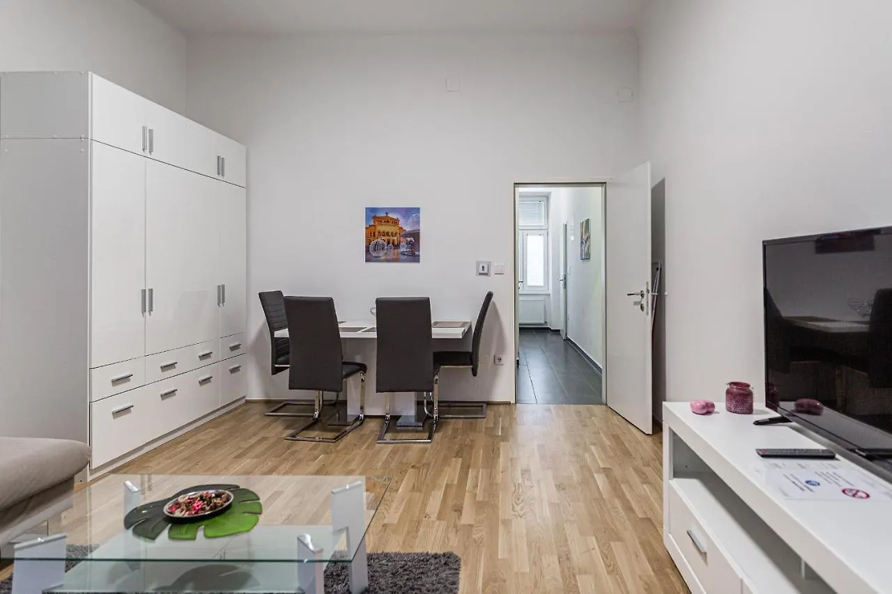 Apartment - Bg Vienna 0*,